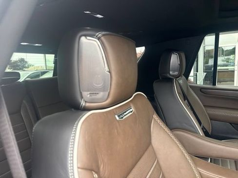 New 2026 GMC Yukon Denali Ultimate AWD/4WD image 37