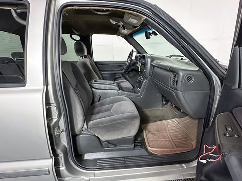 Used 2007 GMC Sierra 1500 SLE w/ Crew Cab Value Package RWD image 5