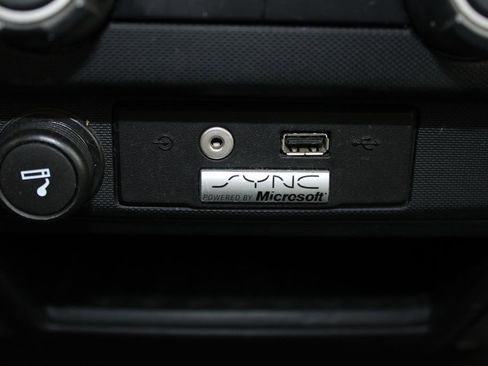 Used 2012 Ford F150 XLT w/ XLT Chrome Pkg image 30