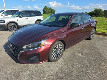 Used 2025 Nissan Altima 2.5 SV