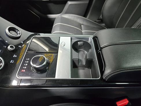 Used 2019 Land Rover Range Rover Velar S AWD/4WD image 28