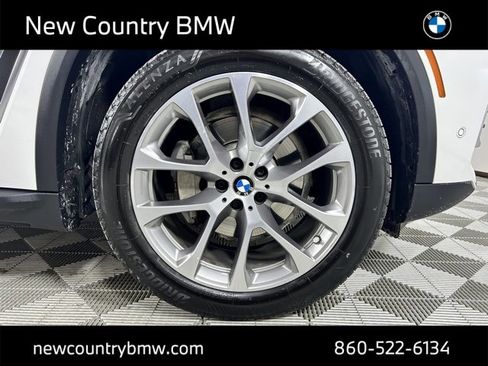 Used 2021 BMW X5 xDrive40i w/ Executive Package image 9