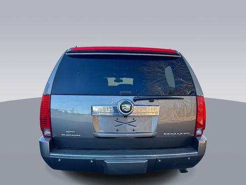Used 2012 Cadillac Escalade ESV Platinum image 4