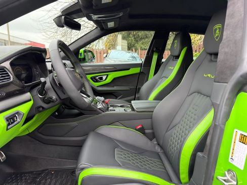 Used 2024 Lamborghini Urus S image 10