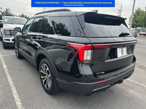 Used 2025 Ford Explorer ST-Line w/ Premium Package RWD image 4