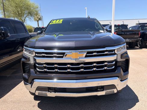 Used 2024 Chevrolet Silverado 1500 LTZ RWD image 2