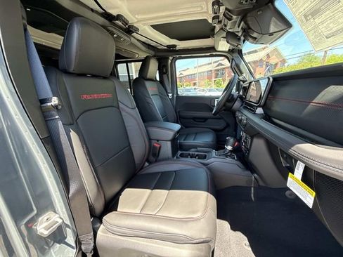New 2026 Jeep Wrangler Unlimited Rubicon AWD/4WD image 39