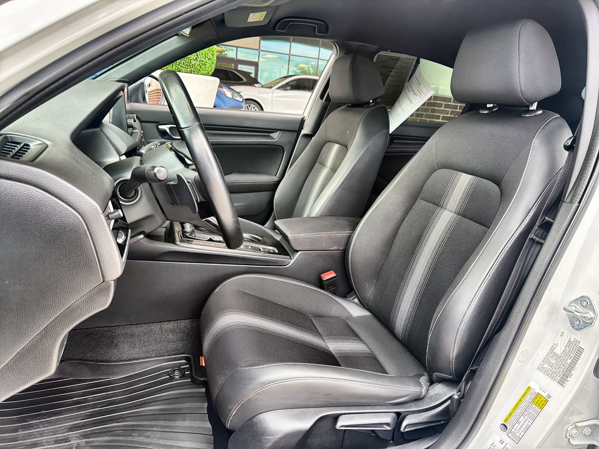 Used 2023 Honda Civic Sport image 11