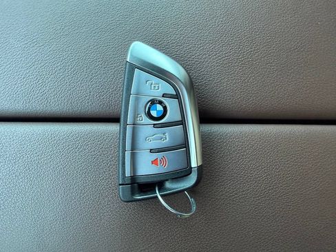 Used 2022 BMW X5 xDrive40i AWD/4WD image 28