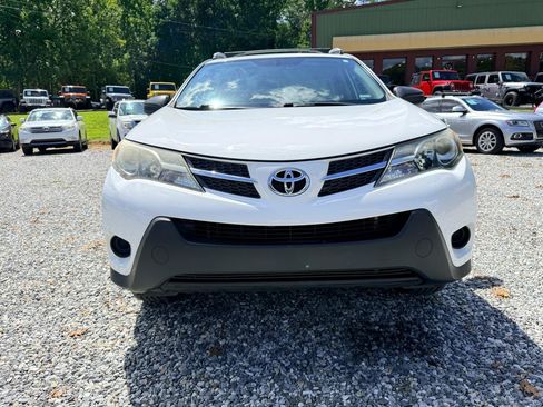 Used 2013 Toyota RAV4 LE FWD image 3