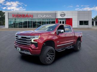 Used 2023 Chevrolet Silverado 1500 High Country w/ High Country Premium Package AWD/4WD video 1