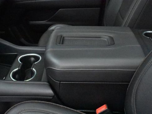 Certified 2023 Chevrolet Suburban High Country w/ Premium Package 2 image 26