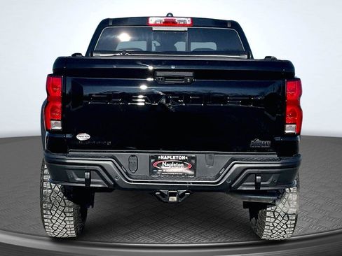 Used 2025 Chevrolet Colorado ZR2 w/ ZR2 Bison Edition image 4