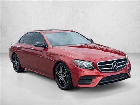 Used 2020 Mercedes-Benz E 350 Sedan image 3