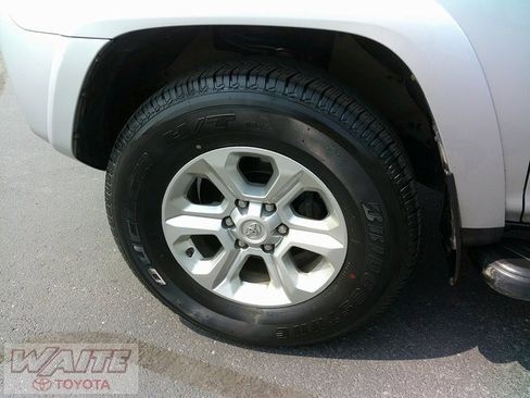 Certified 2022 Toyota 4Runner SR5 image 10