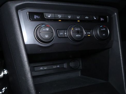 Used 2021 Volkswagen Tiguan SE R-Line w/ 3rd Row Seat Package image 32