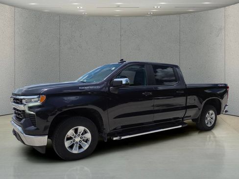 Used 2023 Chevrolet Silverado 1500 LT w/ Protection Package AWD/4WD image 10