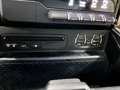 Used 2019 RAM 1500 Laramie image 30