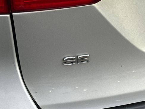 Used 2016 Ford Fiesta SE image 32