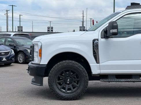 Used 2023 Ford F350 XL AWD/4WD image 4