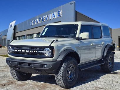 New 2025 Ford Bronco Outer Banks w/ Sasquatch Package