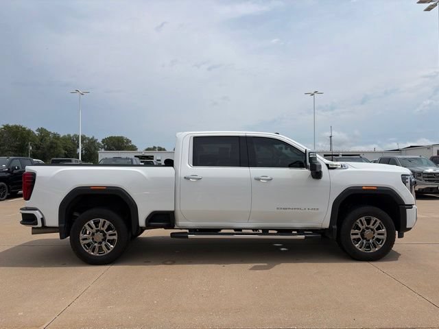 Used 2024 GMC Sierra 2500 Denali w/ Denali Reserve Package AWD/4WD image 2