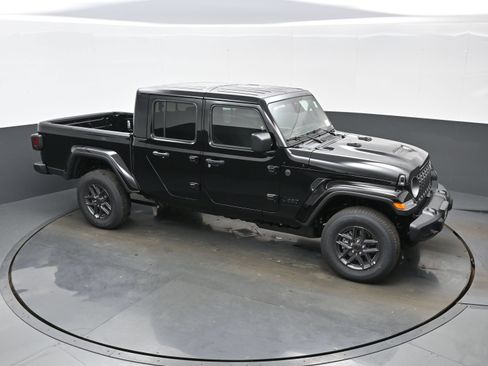 New 2026 Jeep Gladiator Sport AWD/4WD image 27