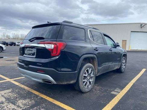 Used 2023 GMC Acadia SLT image 9