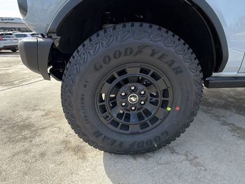 New 2026 Ford Bronco Badlands image 10