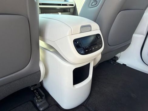 Certified 2026 Hyundai Ioniq 9 SEL AWD/4WD image 24
