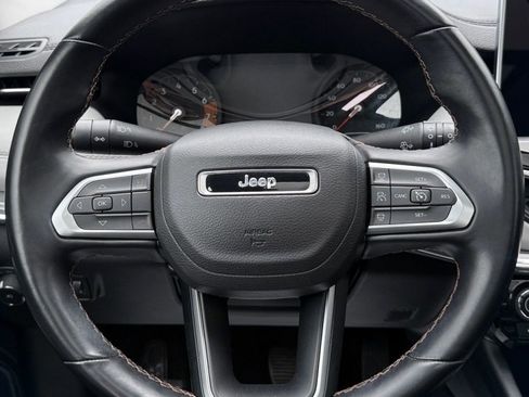 Used 2022 Jeep Compass Limited w/ Sun and Sound Group AWD/4WD image 18