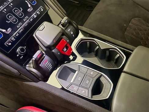 Used 2024 Lamborghini Urus S image 17