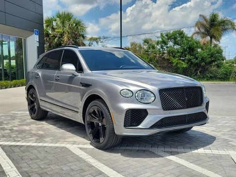 Used 2021 Bentley Bentayga AWD/4WD image 7