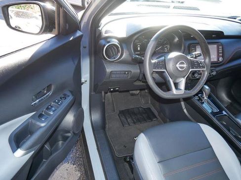 Certified 2024 Nissan Kicks SR w/ SR Premium Package image 10