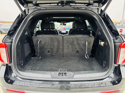 Used 2023 Ford Explorer ST-Line image 32