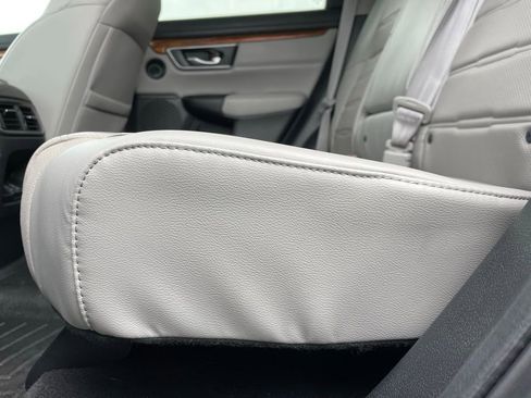 Certified 2017 Honda CR-V Touring image 40
