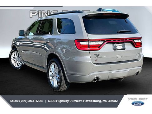 Used 2025 Dodge Durango GT AWD/4WD image 2