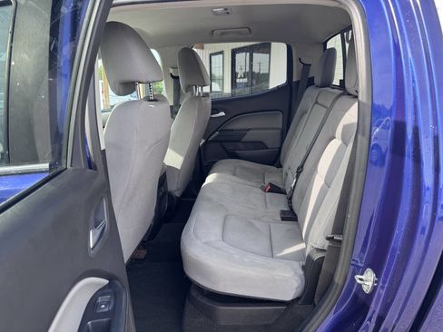 Used 2016 Chevrolet Colorado LT w/ LT Convenience Package RWD image 12
