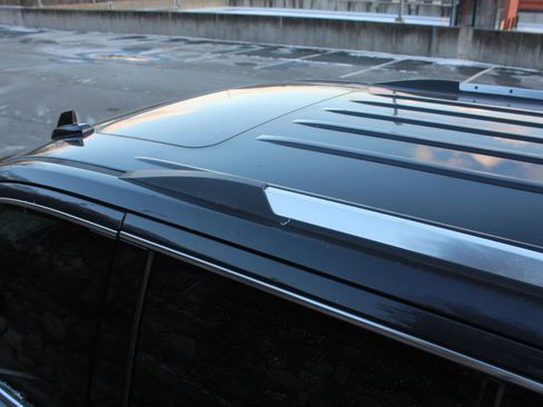 Used 2018 Chevrolet Tahoe Premier image 44