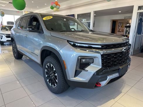 New 2026 Chevrolet Traverse Z71 w/ Driver Confidence Package image 2