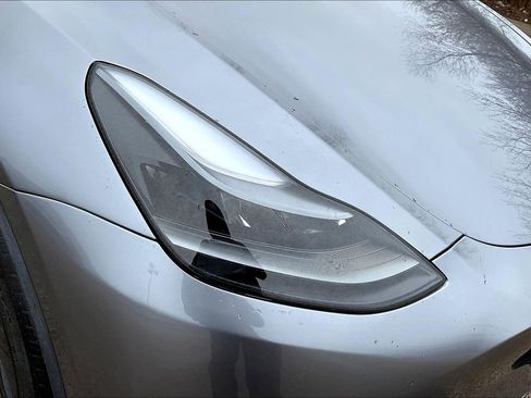 Used 2024 Tesla Model Y Long Range image 31