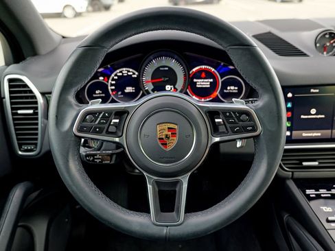 Used 2023 Porsche Cayenne Platinum Edition AWD/4WD image 46