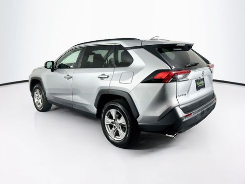 Used 2025 Toyota RAV4 XLE AWD/4WD image 5