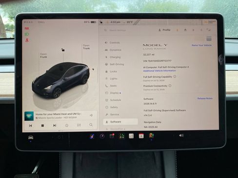 Used 2024 Tesla Model Y Long Range RWD image 2