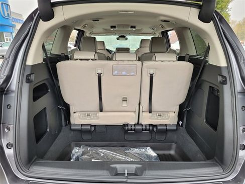 New 2026 Honda Odyssey Touring image 15