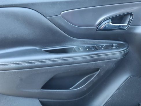 Used 2018 Buick Encore Sport Touring image 9
