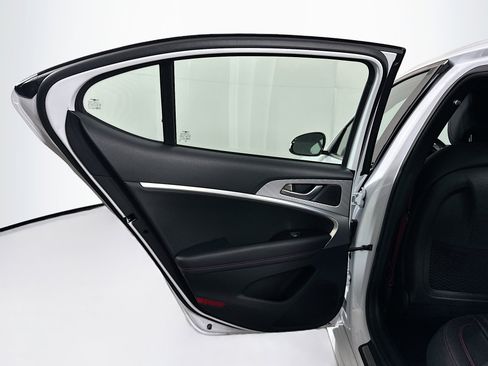 Used 2023 Genesis G70 2.0T w/ Sport Prestige Package image 27