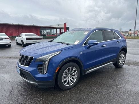 Used 2022 Cadillac XT4 Premium Luxury w/ Safety Alert Package image 5