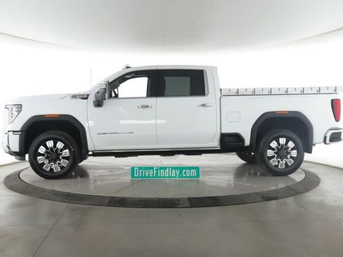 Used 2026 GMC Sierra 2500 Denali w/ Denali Reserve Package AWD/4WD image 9