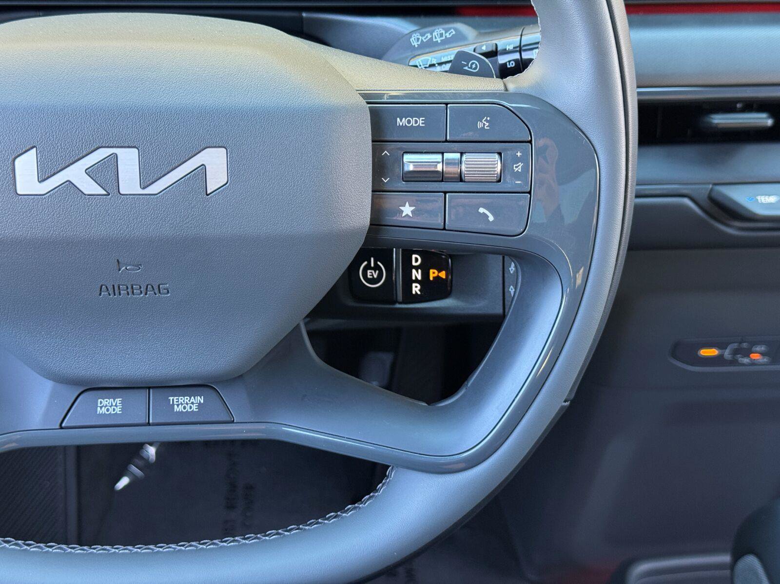 Used 2026 Kia EV9 Land w/ Nightfall Edition Package AWD/4WD image 24